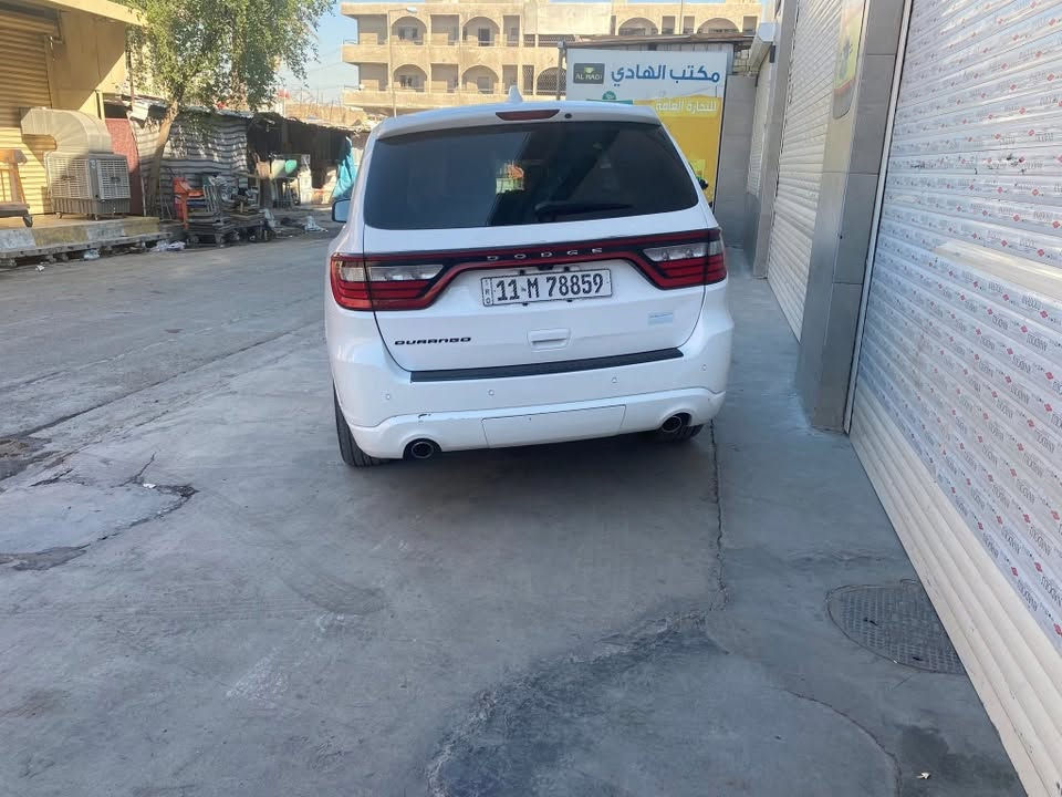 صف:
للبیع دوج دورانجو 2019 SXT وارد امريكي 
اللون: ابيض صافي 
المحرك: V6 3.6L اقتصادية جدا
7 راكب - الكشن الوسط متصل
الممشى: 149 الف كم
رقم بغداد الدولي باسمي تحويل مباشر
السيارة محورة غاز منظومة زاڤولي الإيطالي وبورشة حكومية والكرت الأصفر باسمي حديثة تصرف كلش قليل
ادامة كاملة - دهن - فلاتر - حدادية - تاير جديد
كشافات - تحكم ستيرن - شاشة وسط - كاميرا خلفية
الحادث: جاملغ جهة السايق مصلح نفسه بدون تبديل وبدون شاصي وبدون ايرباك، وباب السايق رش تجميلي قليل
السيارة نظيفة جدا ومكفولة محرك وكير وتدفئة وتبريد ثلج
مكان السيارة بغداد
وهذا رقمي متوفر واتس اب ***********
