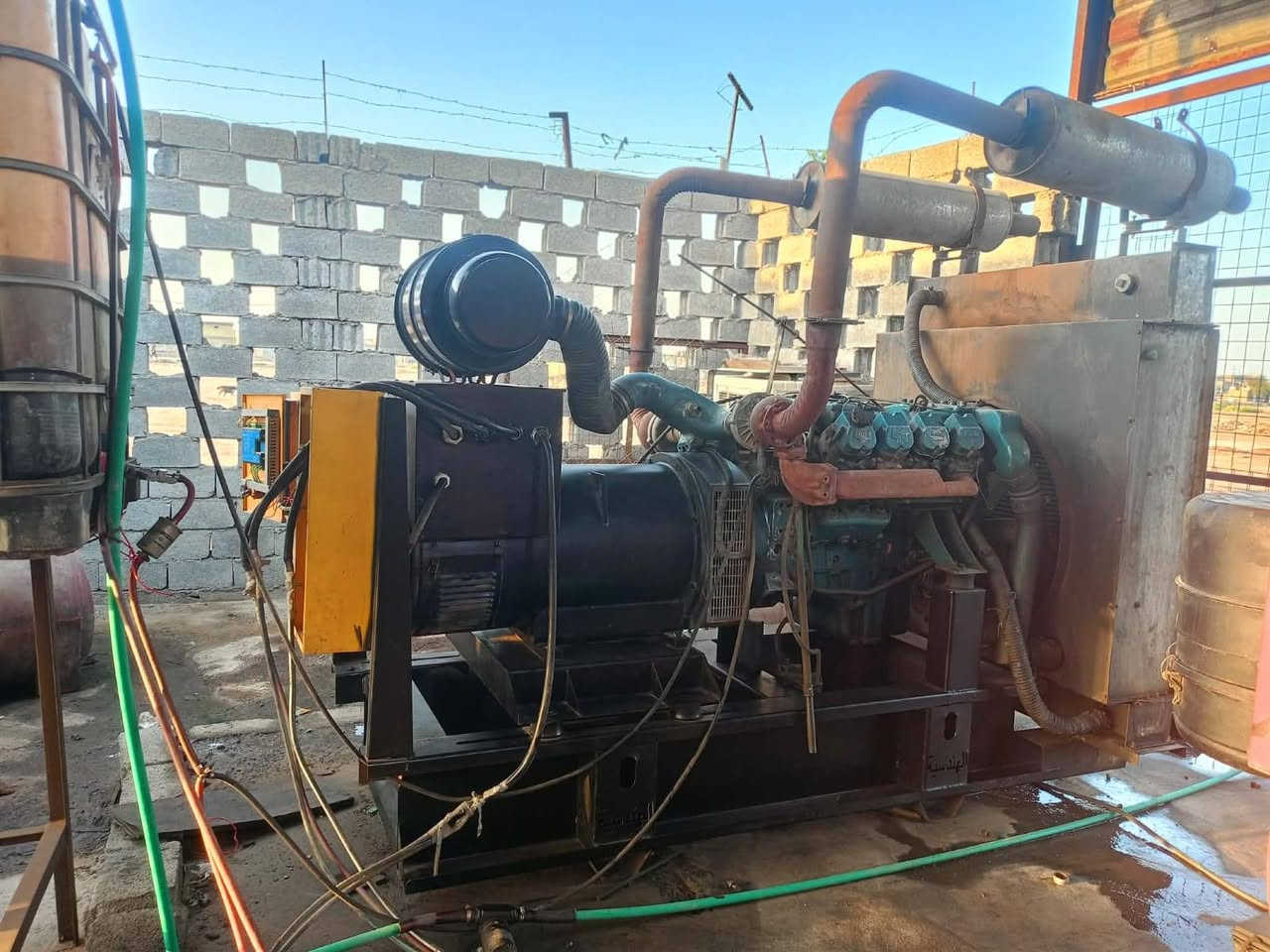 سلام عليكم
مولده دايو 8
450KV عوزه نواقص قليله 
عنوانه واسط قضاء الحي 
السعر 65 وبيه مجال للشراي 
للاستفسار.   ***********
