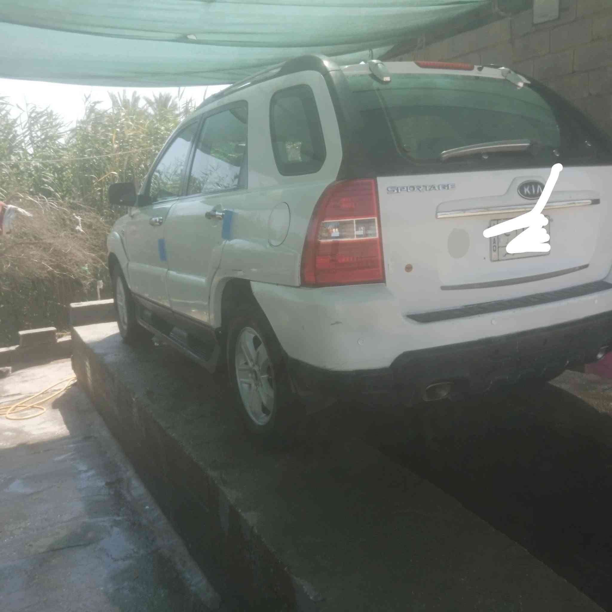 السلام عليكم سبورتج موديل 9 خليجي بيه ثلاث قطع وشويه من البنيد مابيه سونار محرك كير تبريد جاهزة رقم بغداد مكاني بابل بيع أو مراوس حسب القناعة @*********** السعر 83
