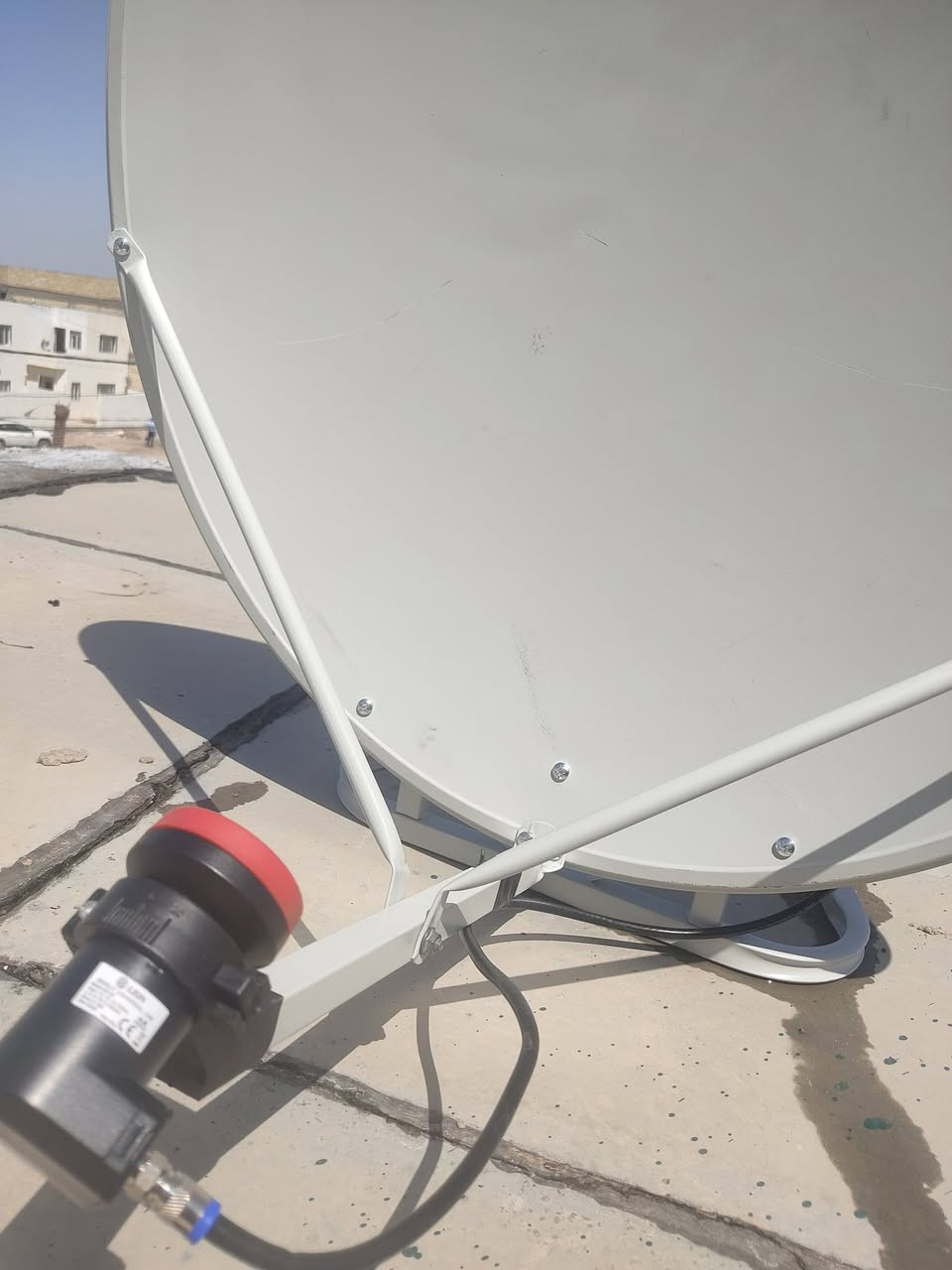 تنصيب ستلايت باحدث الاجهزة ضمان عمل جميع القنوات التثبيت بناء او تثبيت برغي وچوي للاستفسار ***********
