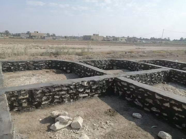 شقل حسب الطلب باشراف عباس ال مري بناءً حجر الأساس تجهيز سميت والحجر والرمل تلفون ***********
