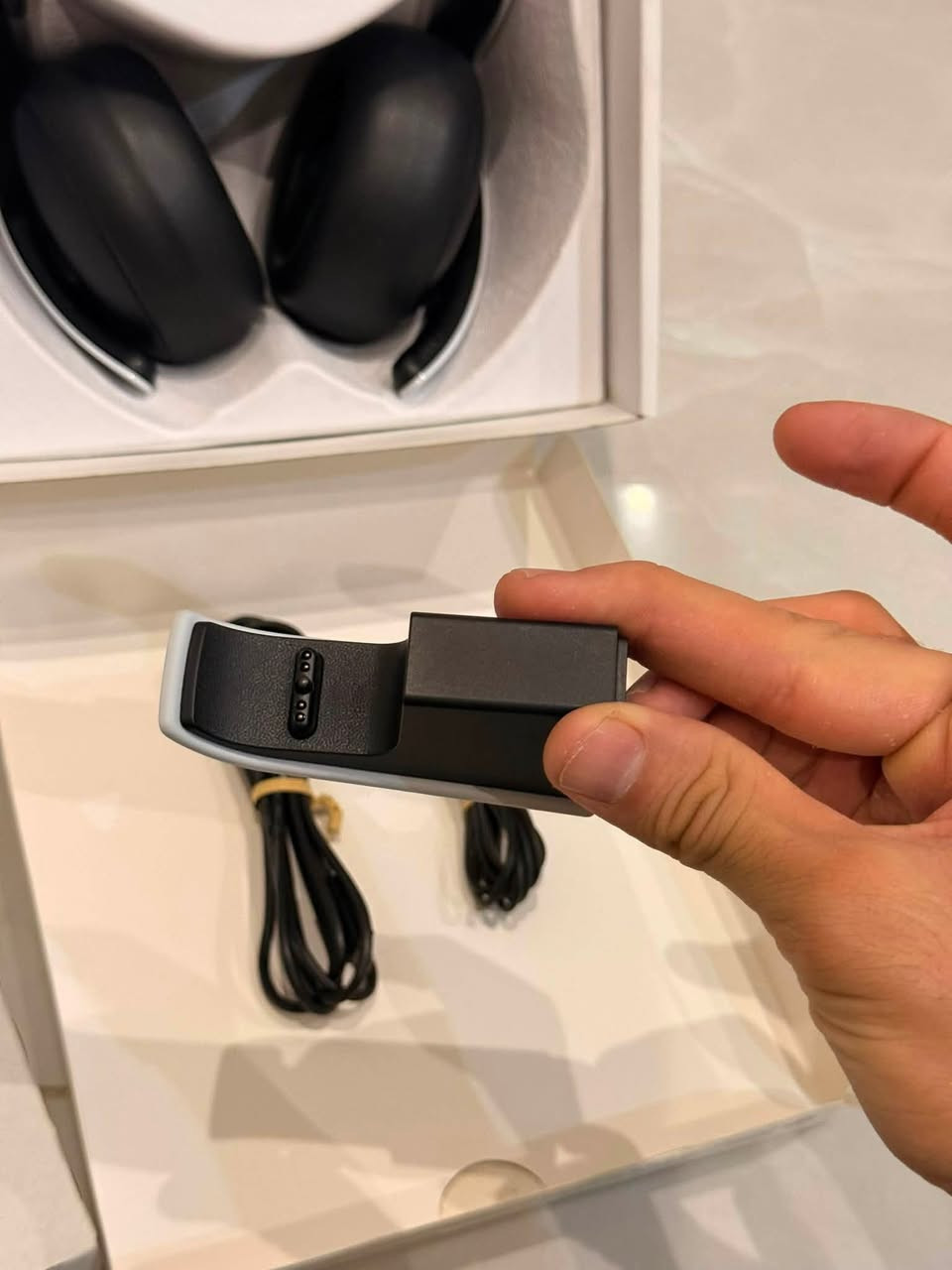 سماعه pulse elite مال بلي 5 
كامل ملحقات ونظافه 90‎%‎  والسعر 160 على الفحص ومتوفر توصيل 5 الاف
مكاني بغداد العبيدي على الشارع والتوصيل لكل المحافظات موجود 
***********

