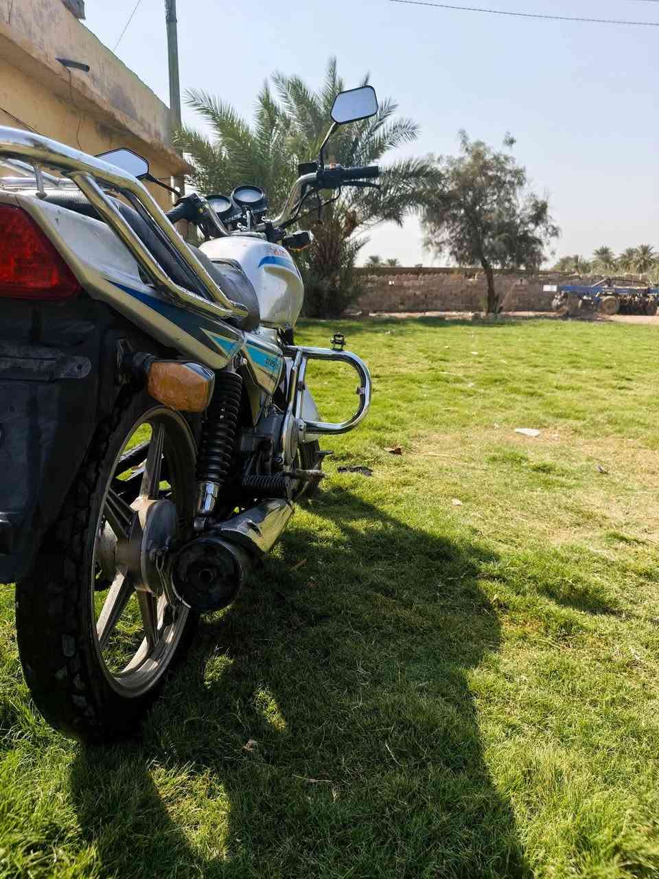 السلام عليكم للبيع دراجه دايون عظم  ٢٢ أوراق  دراجه جاهزه ع اخر حبايه كهربائيات كامله لايت زنون  نكره سلف  محرك مامفتوح مكاني بابل قريب على الحصوه  

 السعر  ٩٠٠وبيه مجال  إلي يحب يتصل أو يراسلني خاص ‏‪***********‬‏ بي واتساب 
***********
