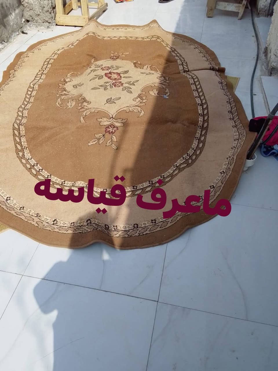 سجادة • ٣+٢ • مقاس مجهول