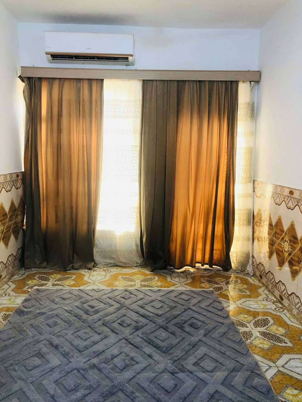 سلام عليكم بيت للبيع سدة الدفاس خلف دار الايتام شارع الاول مساحت البيت 100 متر بناءسنه 2024 قاط 
المنطقة متوفر كافت الخدمات من ماء
وكهرباء ومجاري وتبليط وارصفة 
التواصل مع صاحب الدار ع هاذ الرقم *********** فقط
