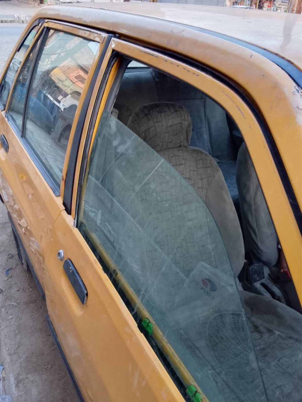 سياره للبيع 11نفخ رقم كربلاء رعيه موجود هيئة مامسجل   مكينه بيه بخار قليل بدون تنقيص كير مكفول سيار سعرها بلاش بلاش مليون أو 300 المكان نجف حي ميسان هذا رقمي *********** ابيع هل موجود كشر مو صافيه اخيسات بس بل دوس
