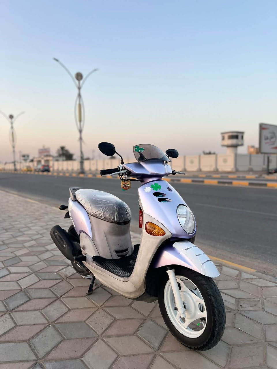 فُلّة • بنفسجي • ختم واحد