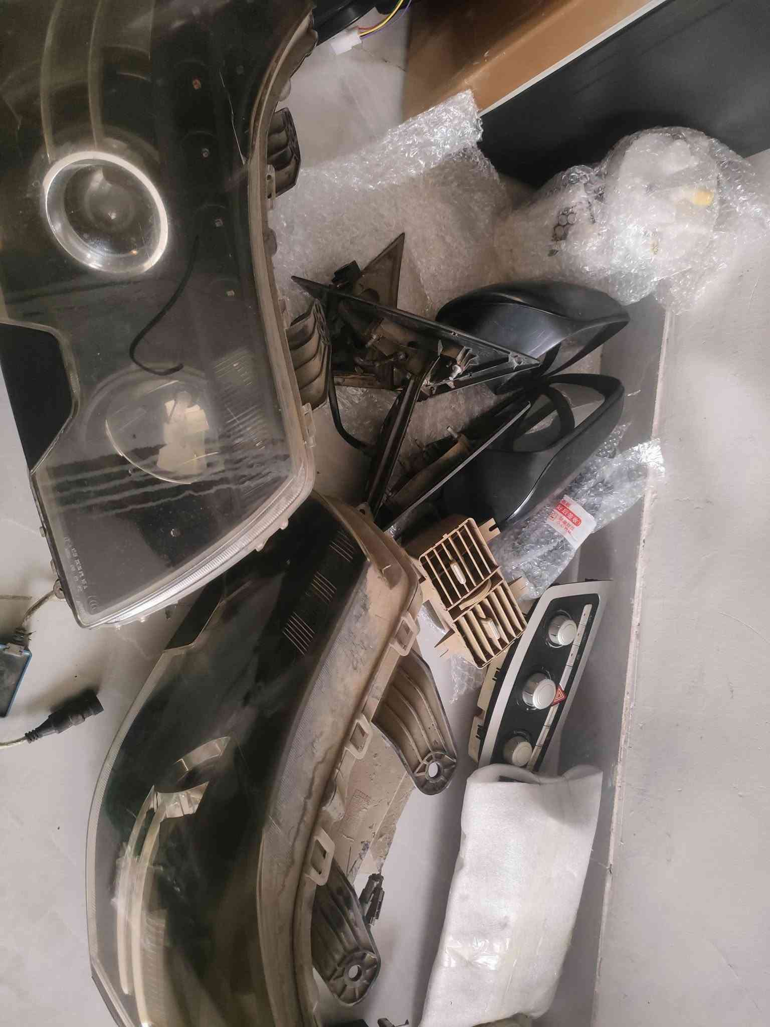 قطع غيار • C7/8