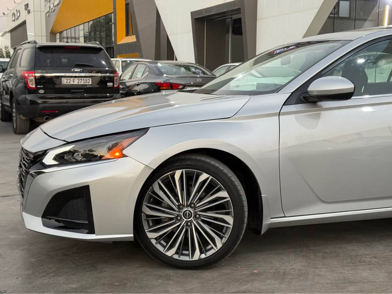 Nissan altima 2024 SV plus 
سەیارەکە تەنها بونیدی بویاخە ، ١٩ هەزار مایل ڕۆشتووە ، چەمەلخی سەکنی تۆزێک ساردی هەیە ، کاتیە سەیارەکە جاری کاتی نەشکاوە 

رەقەم شاسی 1N4BL4DV4RN341078

رەقەم موبایل ***********

سعری ئەم سەیارەیە قفلی ١٦٥ وەرەقەیە السليمانية, العراق
