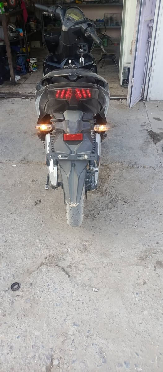 الله يساعدهم دراجه شحن سرعه 65  بطاريات 6 الدراجه خير من الله كلها شغاله مابيها اي عطل ملف نحاس 3000
للبيع فقط 950عنواني تاجي سبع البور الحاب ينتصل واتساب *********** 
او مخابرة ***********
الله يساعدهم دراجه شحن سرعه 65  بطاريات 6 الدراجه خير من الله كلها شغاله مابيها اي عطل ملف نحاس 3000
