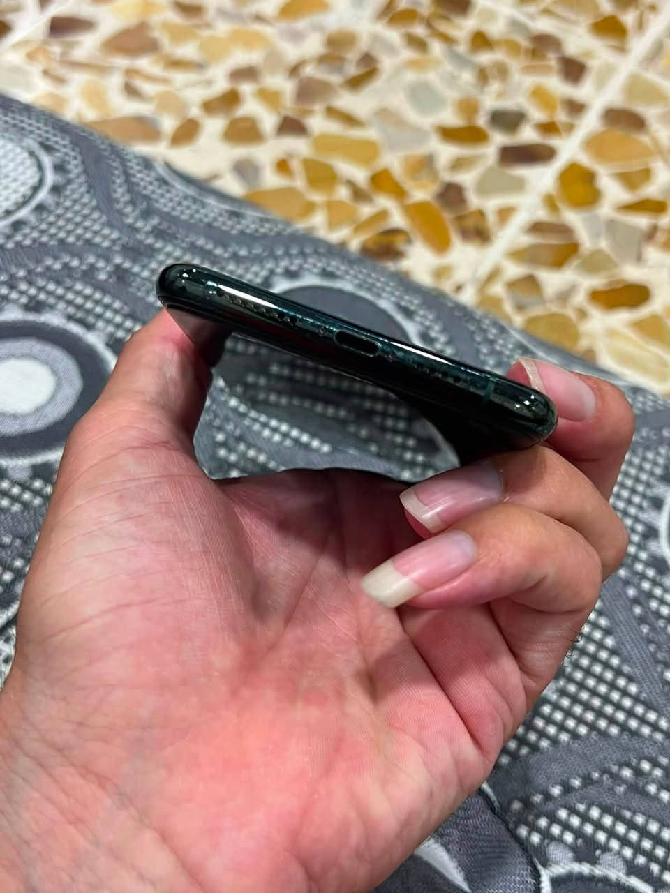 إسلام و عليكم إيفون 11برو ماكس مبدل بطاريه فقط كلو شرط نورمان ذاكره 256السعر 350/(***********
