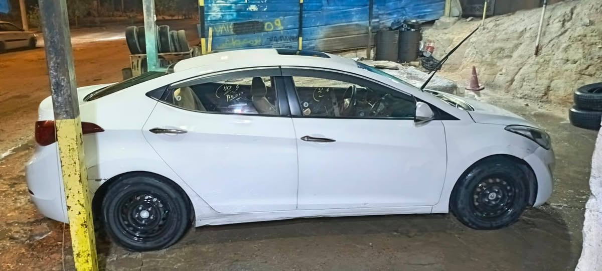 سلام عليكم انتره للبيع كوري خطين غاز بانزين 15 بيه قطعتين ابيع حزام وبيه شويه بخشم شاصي مبين بصوره ولاارباك طاك  مكينه وكبر مكفولات سعر 80 وبيه مجال لطيبيبن اتصل *********** وتساب

