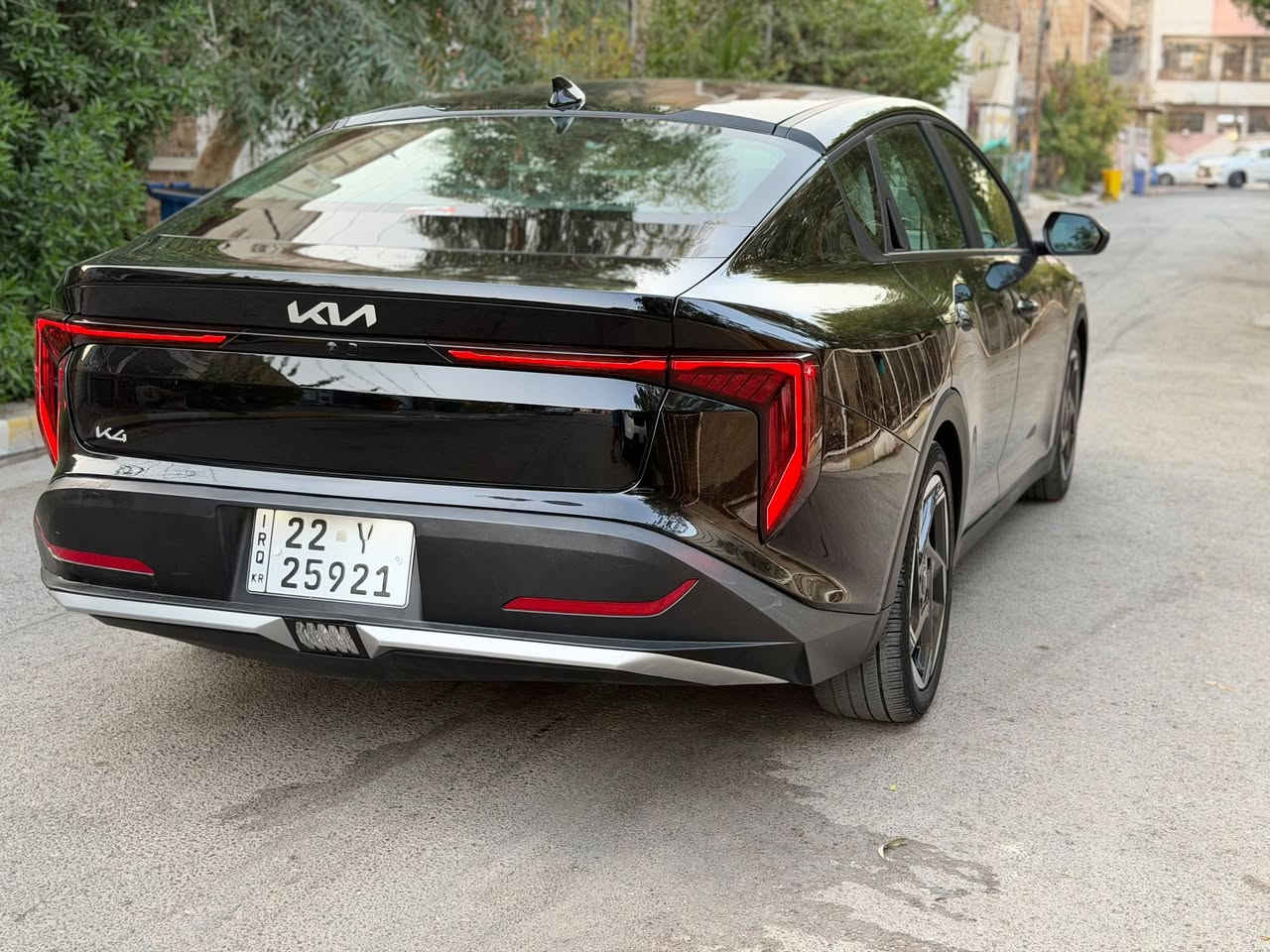 سلام عليكم للبيع فقط 
كي فور EX  2025 k4 بجم كبس 
محرك : 2000 دوش مرغوب
وارد : اميركا 
ماشيه : 15 الف 
مواصفات  Ex 
1_بصمة 
2_تشغيل عن بعد 
3_ بصمة ابواب 
4_ بصمة جنطه 
5_شاشه متصل حجم كبير 
6_فول قيادة ذاتيه مع تحديد مسار 
7_فول تحكم ستيرن 
8_تبريد متصل مع شاشه لمس 
9_منافذ شحن خلفية 
10_سايد بريك كهربائي 
11_مانع انزلاق 
12_نقط عمياء 
13 _ تحكم وضعيات قياده
14_رادار امامي وخلفي وجانبي 
15_فول حساسات توقف ذاتي 
16_لد امامي مع عدسات زنون
17_لد خلفي 
18_شحن واير لس 
19_كامره خلفية دقه hd 
20_ويل كب بلاد 
السياره عليها دوشمه كامله ارضيات وكشنات 
ولدات داخليه متغير 

مرقم اربيل كامل ( تحويل مباشر )

حادث سياره  
باب سايق مبدل وجاملغ مصلح ومصبوغ
بدون ايرباك بدون دواخل 
باقي سياره كفاله عامه ع اخير جديده 

مكاني:بغداد قرب علوه الرشيد يم القوس 
السعر : 171 وبيه مجال بسيط 
استفسار :*********** 
             :***********
