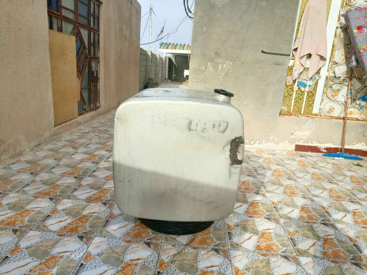 سلام عليكم تانكي البيع السعر خاص لتر 320
(***********)
(***********)
