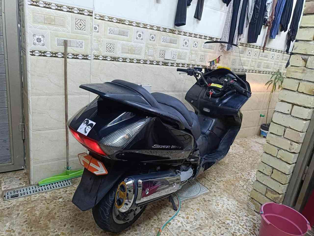 دراجة محرك مكفول ٦٠٠سعر مليون وربع بيها مجال قديم بيها ملاحضات بل كفر ***********مكان زعفرانية
