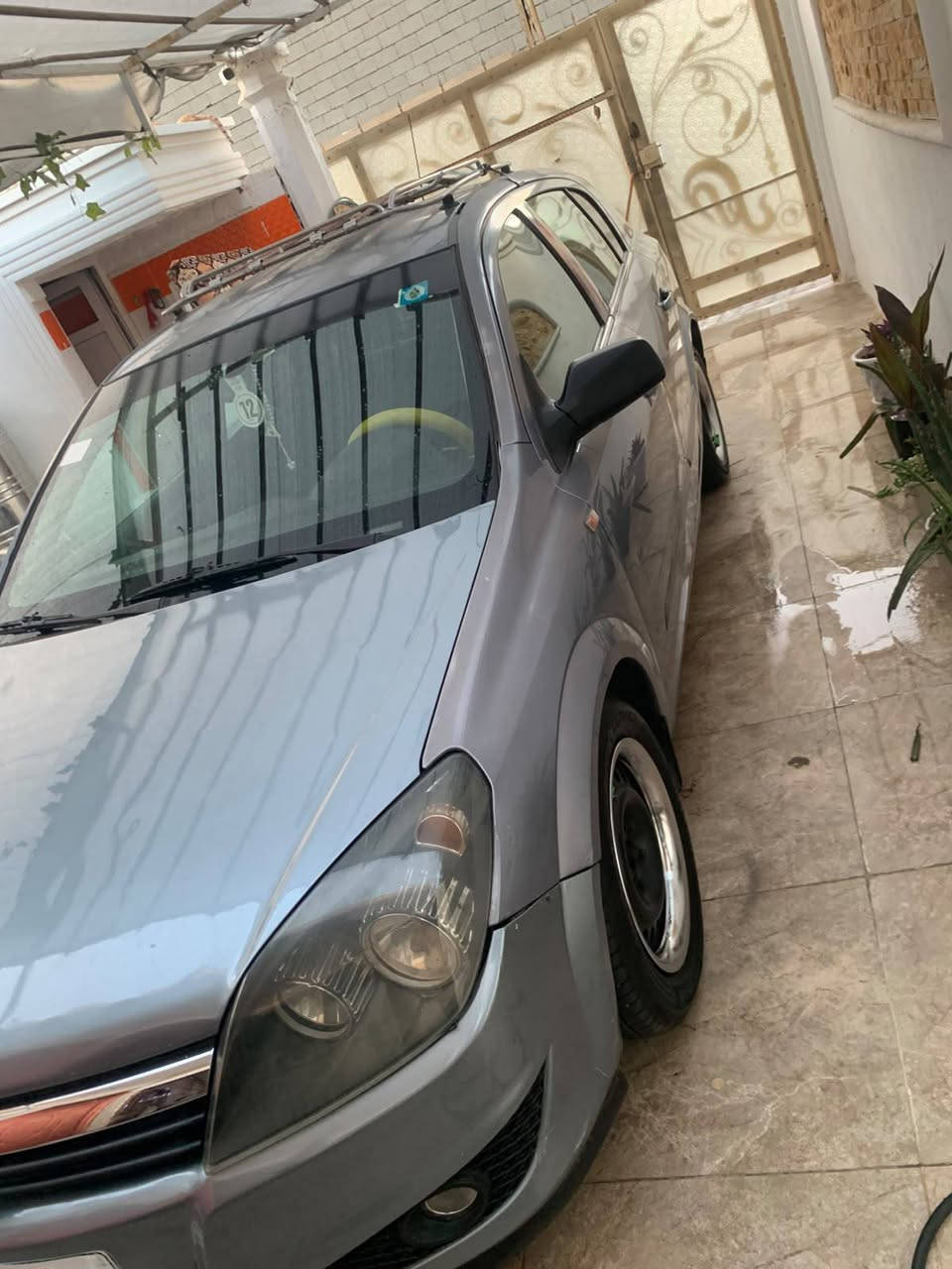 السلام عليكم مراوس بتكسي حديث او بيع سعر 52 وبيه مجال ***********
اوبل استرا موديل 2005
سنويه جديده لحد 30
هزه جديده 
صبغ بلادي فقط دعميات وبونيد صبغ بسبب جراد
بدون حادث 
شاشه اندرويد
بطاقه بانزين 
ايرباكات جديد وضع شركه 
تبريد كامل مابي غاز +تدفئه
كهربائيات شغال 
شرط التحويل  
كير محرك بشرط محرك 16
