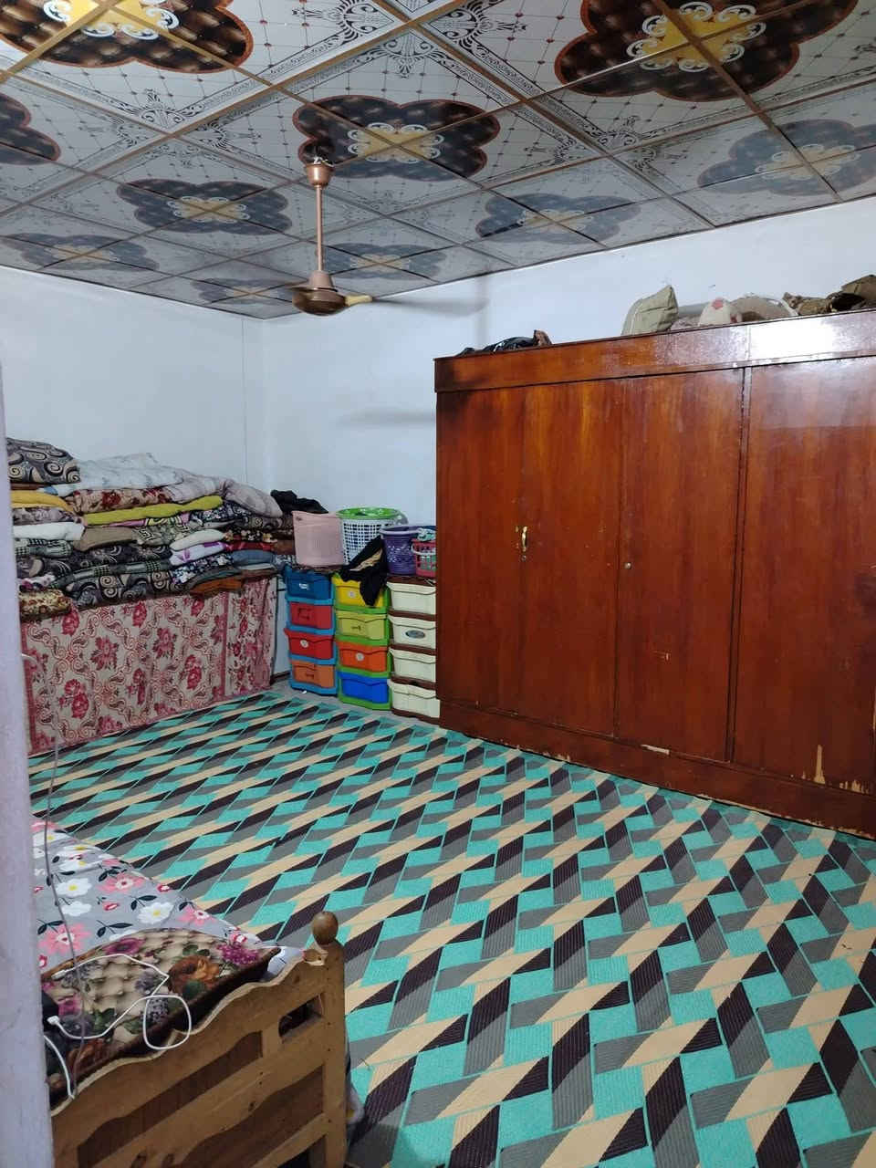 🏡 دار للبيع (يُعتبر تفليش)
📍 الموقع: بهرز – حي القادسية، على الشارع العريض، بالقرب من أسواق صباح الدليمي.

📐 المساحة: 220 م²
📄 النوع: طابو زراعي – سند 25.

✨ موقع مميز وقريب من جميع الخدمات، مناسب لإعادة البناء أو الاستثمار.

💰 السعر: مناسب.

📞 للاستفسار:
***********
