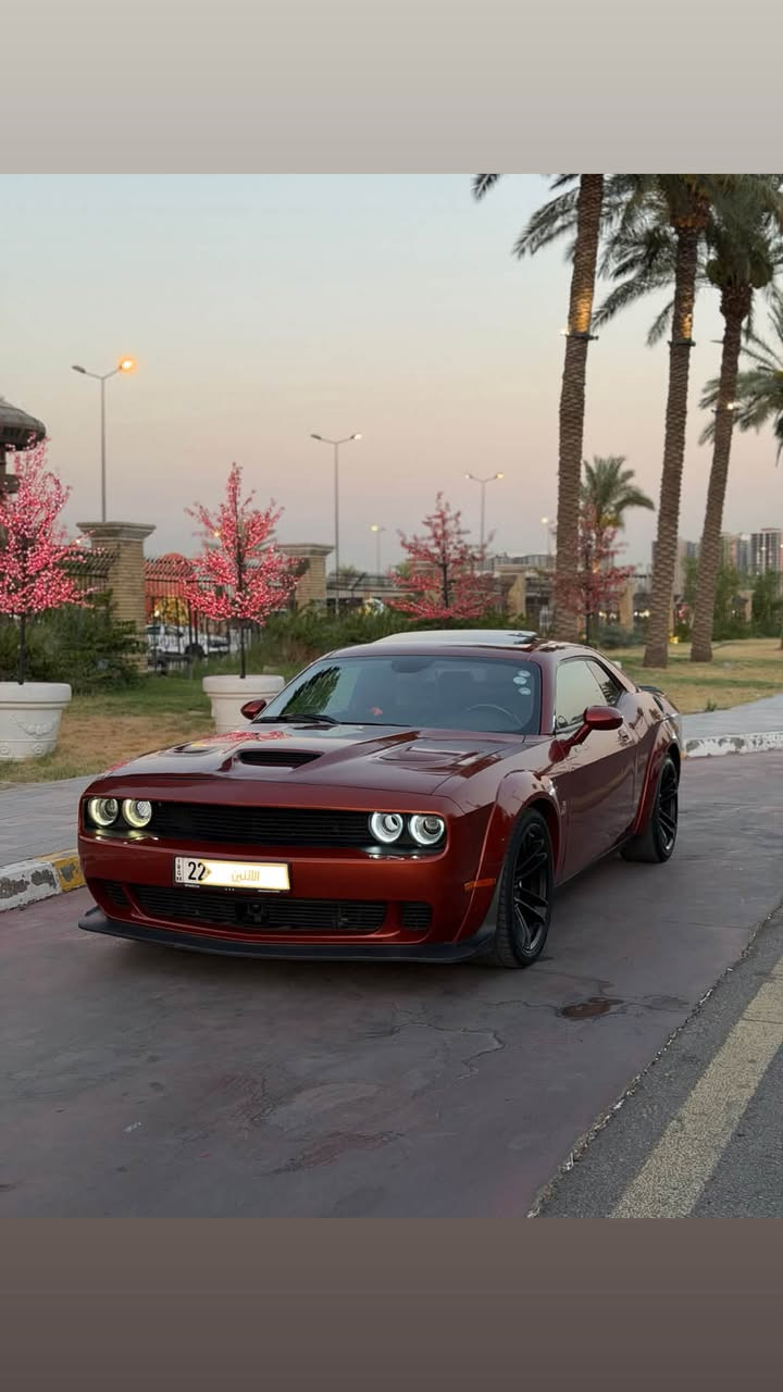 Scat Pack Widebody
موديل 2022 سياره وايد بدي اصل لون مميز 
محرك v8 6400
فول 1/1 
رادار امامي
سلايت 
كشنات خزن 
كشنات حار بارد 
دركة تدفئة
حساسات خلفية جانبية  
مقاعد خزن ميموري
سماعات هارمن كاردن 
دمام خلفي 
فول لل اخير  1/1
تفريغ وبرمجه  ايكل سياره كلش قويه مطلعه 550hp
عليه بوابات كزوز كتم 100% 
هزه جديده 
كير مكينة اكسل كفالة 
سياره عليه ادامه كامله من كلشي صدر محرك 
ماشيه 33 الف فقط
قطعتين صبغ بنيد وجاملغ
السعر 240 وتعتبر انسب سعر مواصفاتها وموديلها 
مكان السيارة المنصور 
للتواصل ***********
