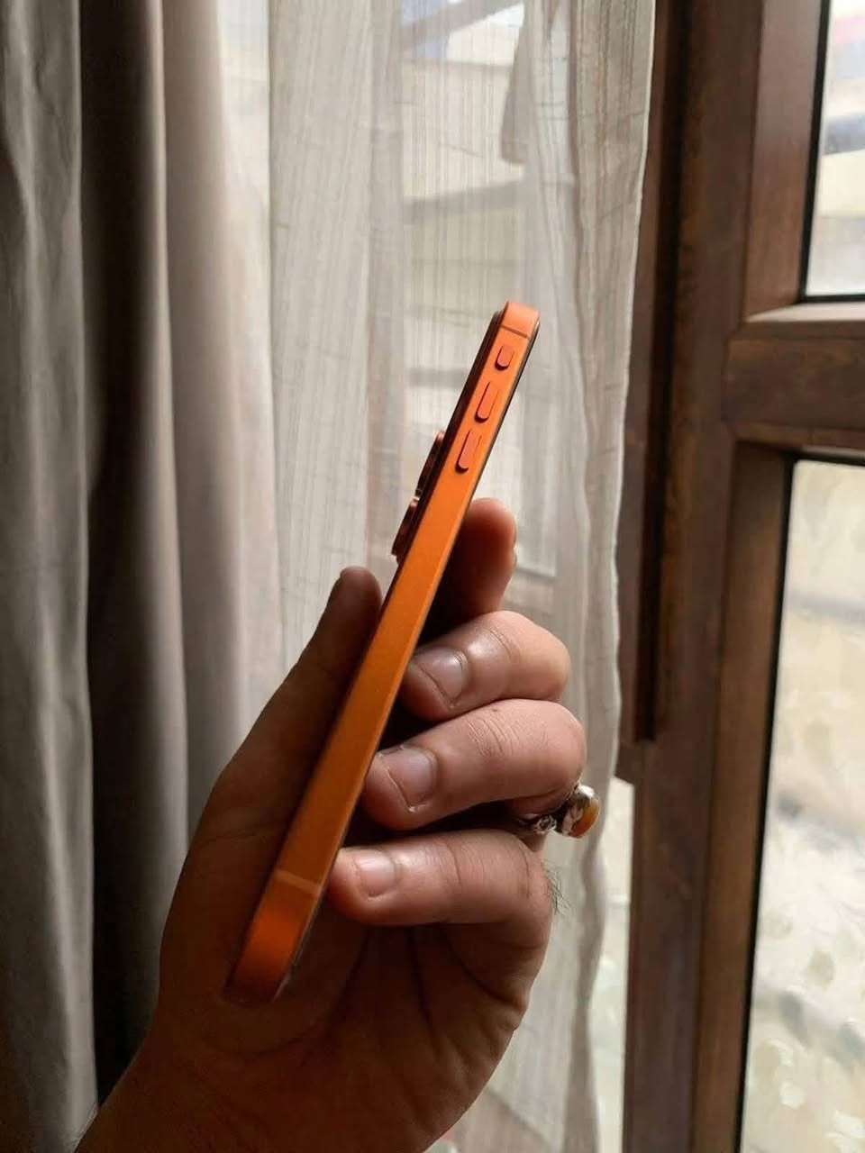 السلام عليكم ايفونً XR محدث 17 برو بالكامل نضيف كلش ذاكره 128 دبل سيمكارت جهاز مكفول  مستدل بطاريه فقط  متوفر توصيل جميع المحافضات  ***********
