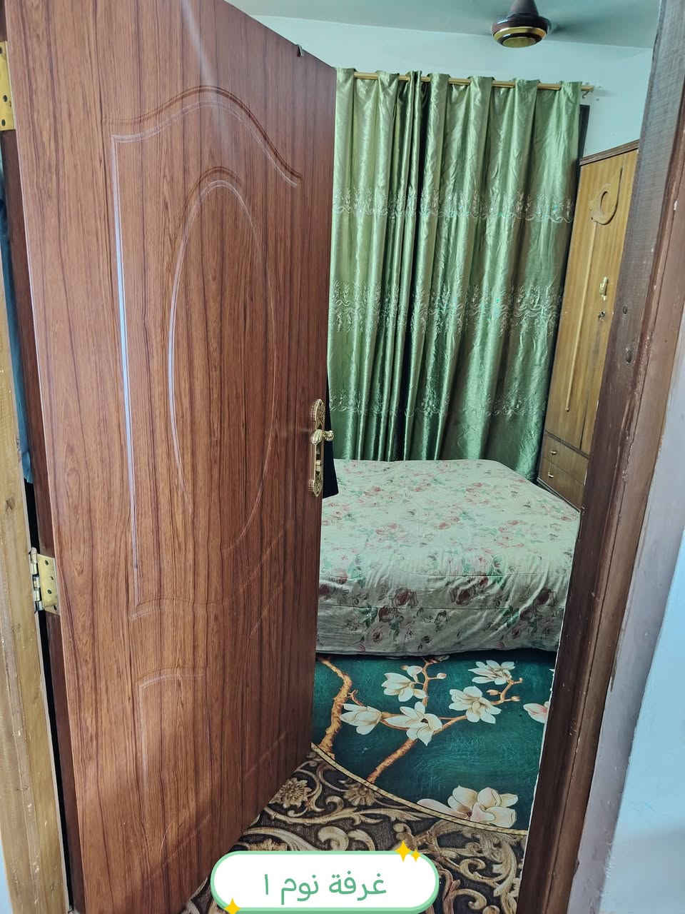 دار للبيع في الخطيب الزراعي ، مساحة ٥٠ م٢
خلف معمل الغاز ، شارع أهل الحطب

رقمي (***********)  بي واتساب
