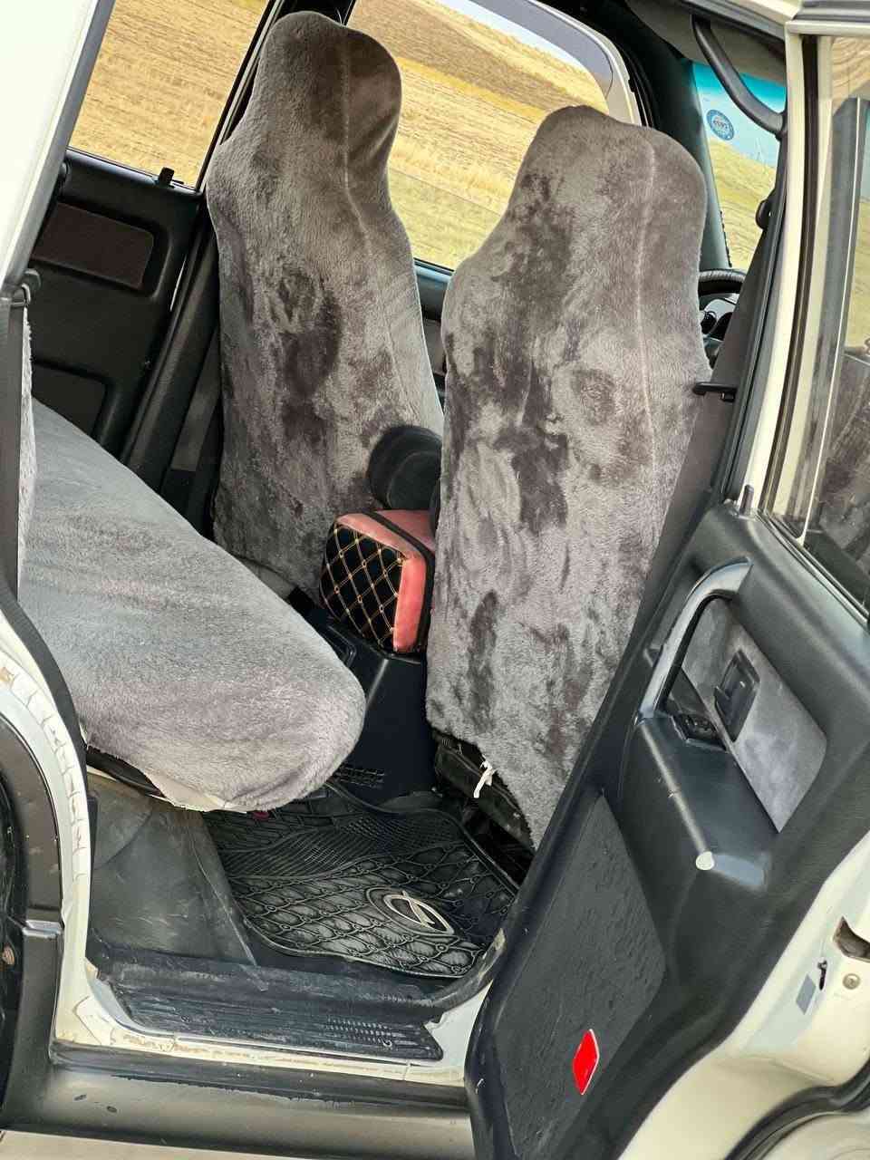 سڵاو براکانم ئەم سەیارەم هەیە بۆ فرۆشت گێڕوو مەکینە ڤیڤیتی بەشەرت دوسەو پەنجا مەسرەفی نییە چوار جام کرەبا گێڕ ئۆ تۆ ماتیک تەبرید لەسەر سوویچ بەشەرت ئاڕم پلاستیک سلێمانی  گۆڕی نەوەش ئەکەم بەشتێک بەدڵم بێ شوێن سلێمانی ژ.م*********** ـ
***********ژ.م السليمانية, العراق
