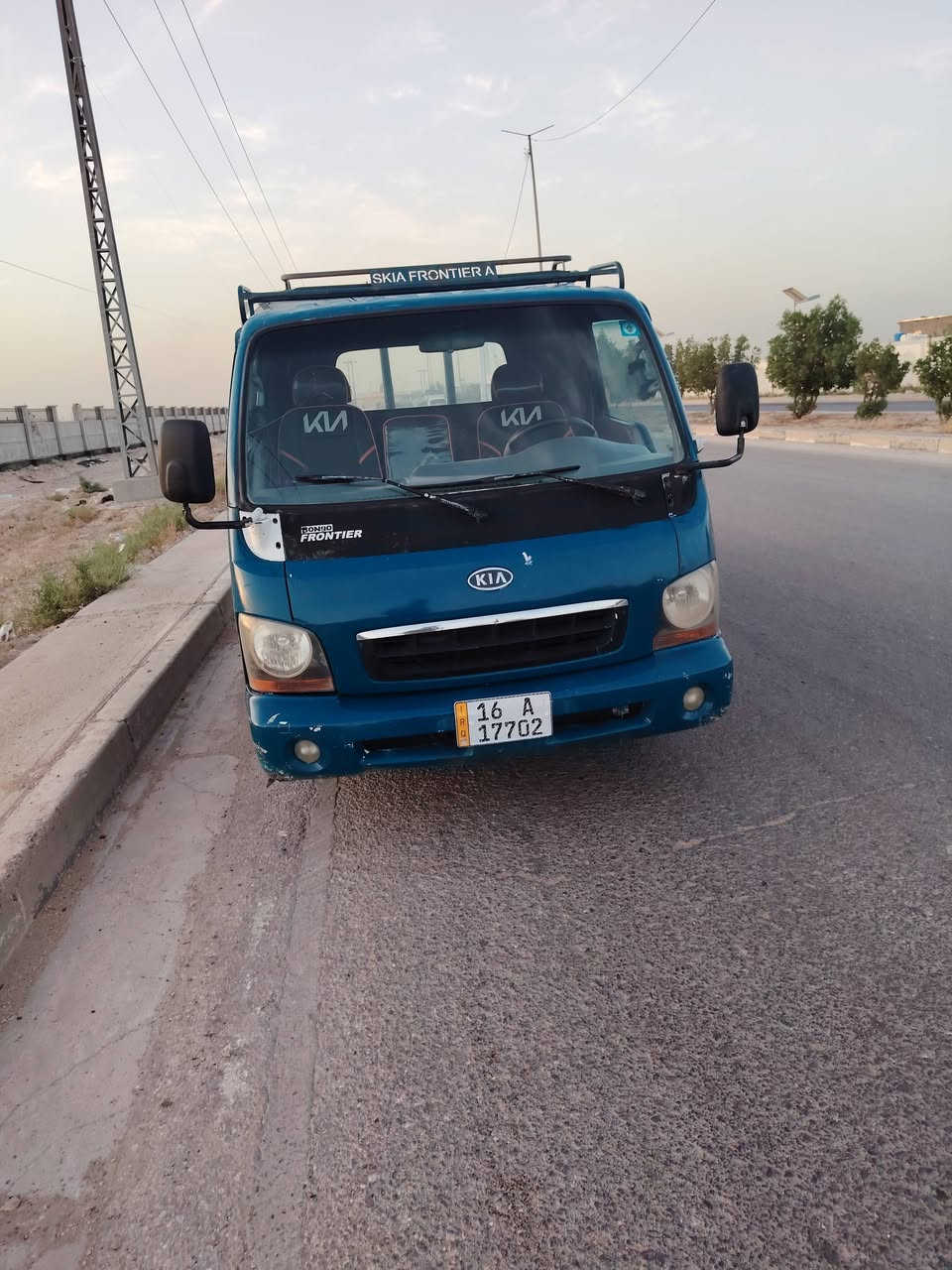 السلام عليكم  كيه أم عيون مديل 2000مكفوله رقم شاصي واضح سياره بسمي رقم قادسيه دولي للاستفسار رقم الموبايل ***********
