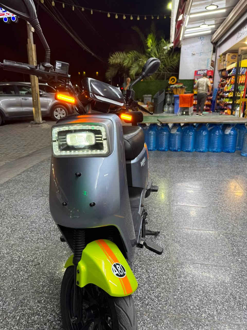 السلام عليكم
للبيع دراجة شحن ريان 
A8L
الدراجه 6 باتري (32) امبير الجبير 
ملف (1500) حقيقي 
السرعة 70 حقيقي 
الدراجه نظيفة واستخدام قليل 
السعر 500 الف وبيه مجال
للاستفسار 
***********
