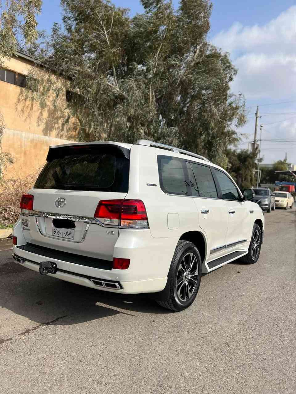 لاندكروزر • ٢٠٢١ • ٨ سلندر