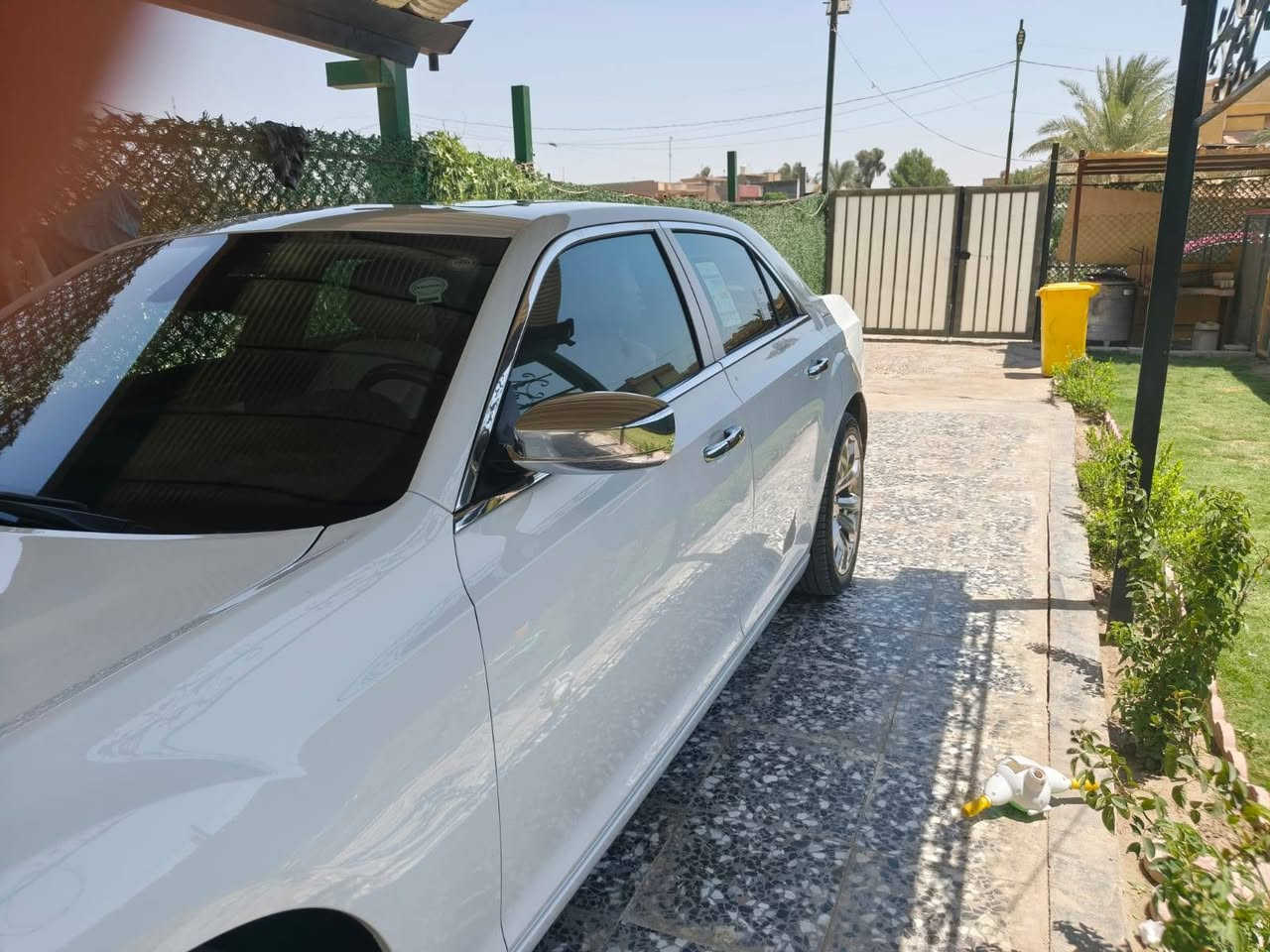 اسلام عليكم أوباما 17 C,,, فول ما عدا الرادار كفاله عامه أبيض ثلجي معروفه مواصفات C السياره جديده استخدام شخصي ماشيه ١٢٠ السياره جاهزه على ٢٤ حبايه
مكان السياره بغداد للمعرفه السعر اتصل وبيك خير  ودلل،،، ***********
