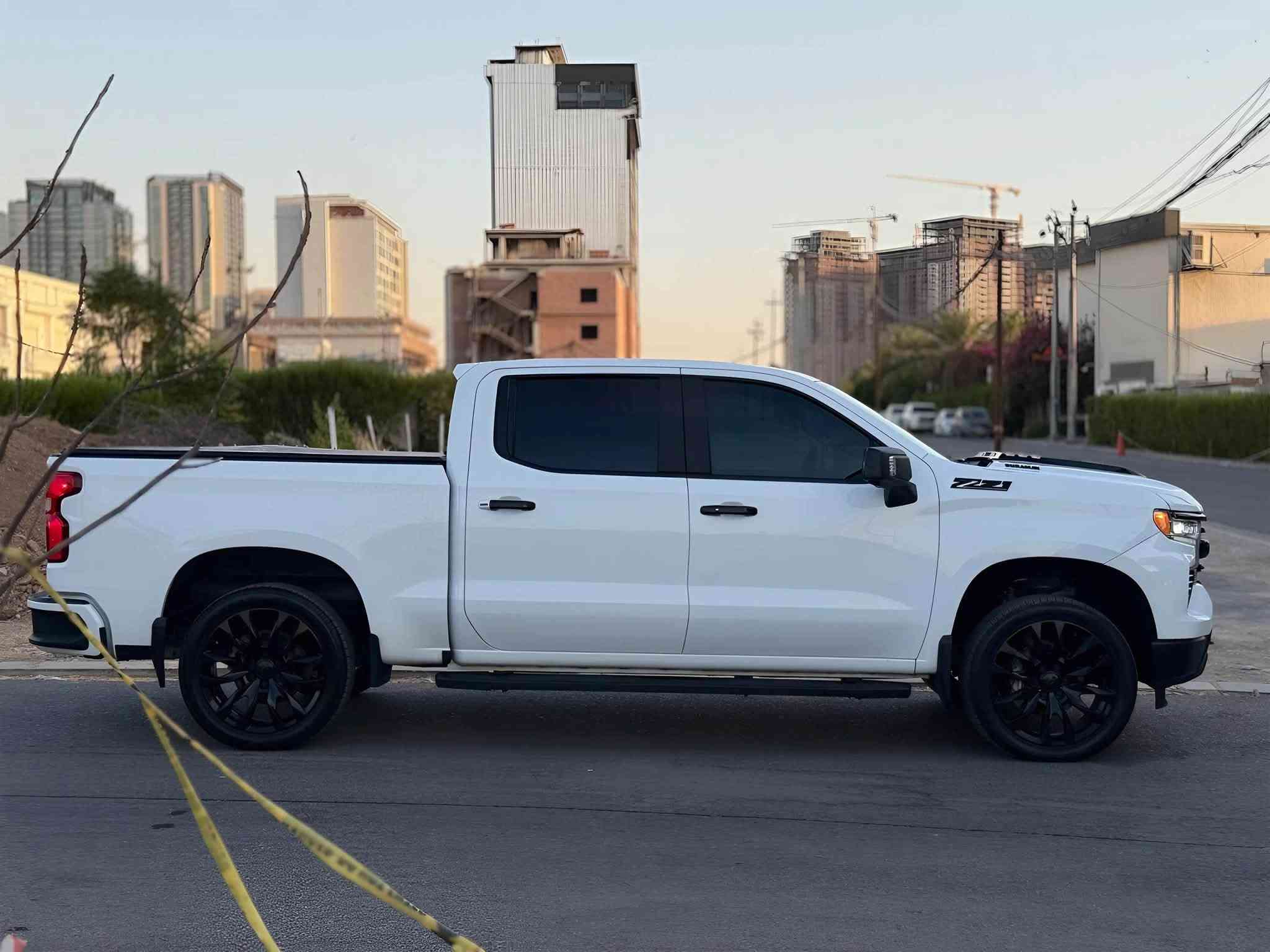 السلام عليكم ماشاء الله
Chevrolet Silverado Z71
K1500 RST 3.0
موديل: 2024
العداد: 35 الف
السيارة كاز (ديزل) مكينة V6 3.0TD توربو 🚀

امريكي دخول جديد بدون رقم تترقم شمالي
السيارة فول الفول بدون فتحة وجاية بلاك اديشن بلادي + جام اسود بلادي

. مواصفات RST Z71 بلاك اديشن
. بودي قصير باب طويل
. كيج الكتروني + شاشة كبيرة
. خمس كاميرات محيطية
. كير طرح طيارة
. كشن جلد حار بارد
. حساسات رادارات 360 درجة
. غلاف بودي اسود بلادي
هواية مواصفات متنذكر الجناية تعرفها

حادثها كلش حلو بدون دواخل بدون ايرباكات كفالة
رقم الشاصي 1GCUDEE80RZ185208

بدون مصرف جاهزة كاملة جديدة كلش
السعر: 295$ مجال بسيط وماكو بهيج نظافة ومواصفات بهذا السعر

العنوان اربيل عينكاوا
للاستفسار: ***********
