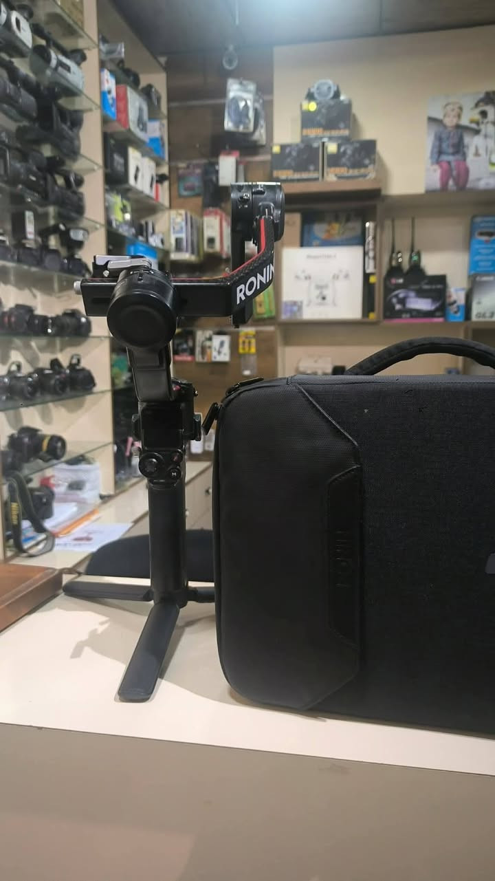 رونن rs2 pro  جديد نضافه 95

اليحتاجه يجي خاص الاشعارات ما توصل عل الفيس
 ***********
