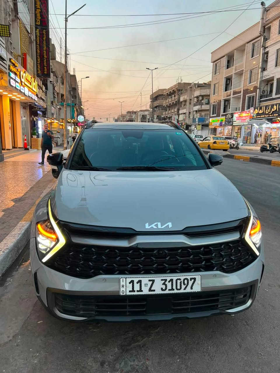 السلام عليكم
للبيع سبورتج برستيج 
اعلى مواصفات 
5كامرات 📸📸📸
فول رادارات 
بنوراما 
كشنات تدفئه وتبريد 
كشنات كهربات حضنن
جلد 
شاشه متصله 
ماشيه 37m 
🔥🔥🔥بدون ايرباك 

فور ويل 
صبغ فقط باب الصدر ولباقي كفاله عامه من الصبغ 
للاستفسار ***********
مكان السياره الاعظميه
