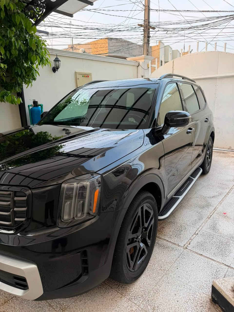 السلام عليكم

كيا تليورايد  2023 فول مواصفات 

فئة SX Xline 

حادث قبق جنطة فقط مبدل وبدون ايرباك السيارة 

السعر295 ورقة 

 

7 راكب كشن منفصل vip 

السيارة ماشية75  الف كيلو
***********
