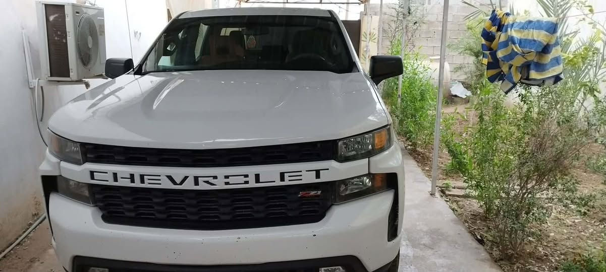 لسلام عليكم شباب سياره سلفرادو  كلشي موضوح بلسونار رايدهة ٢٦٠ وبي مجال الاتصال ع رقم ‭***********‬
