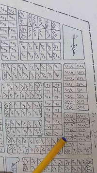 قطعة أرض • ١٠٠م • واجهة ٤