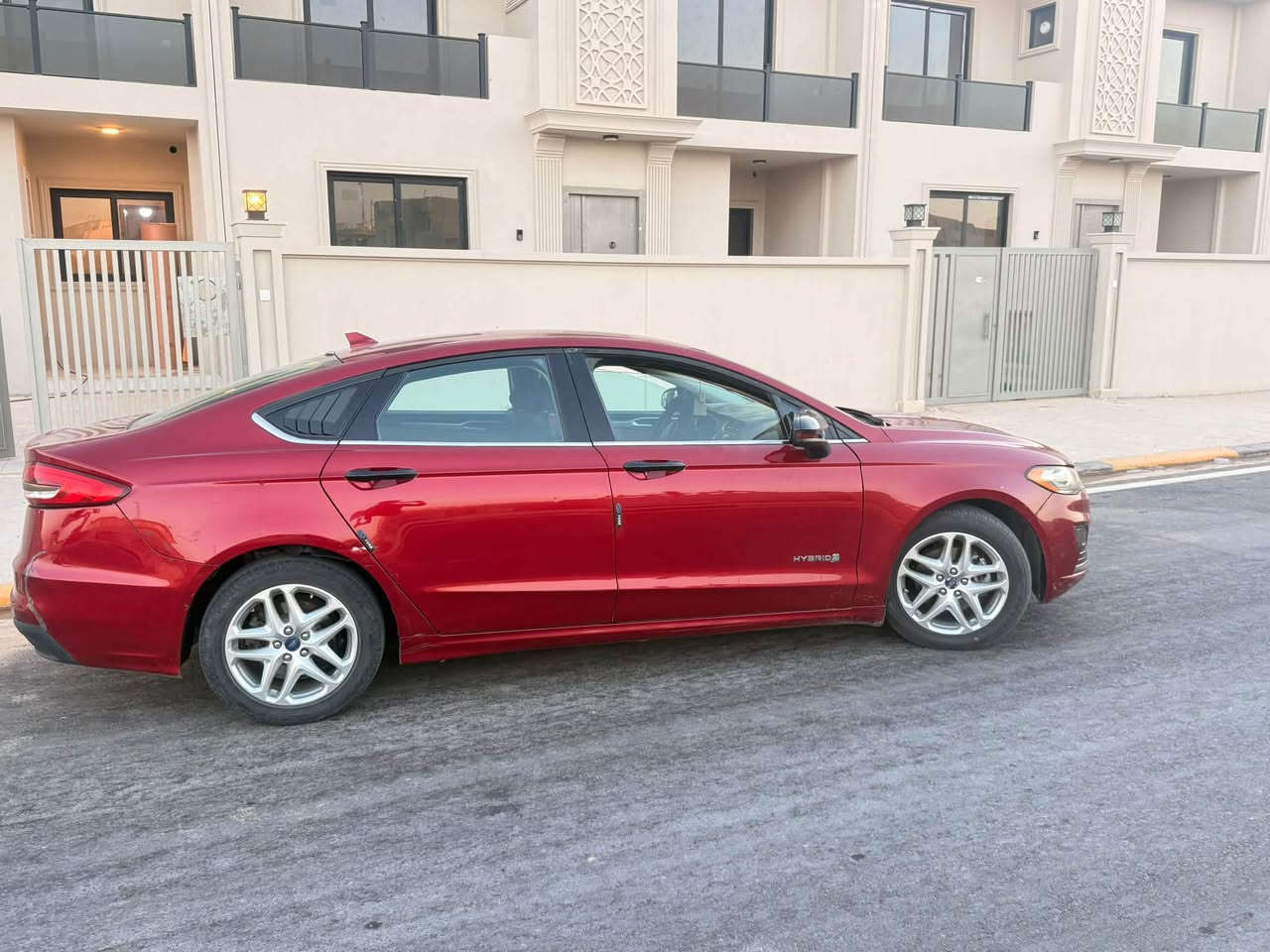 فورد فيوجن هايبرد 2019 للبيع
سيارة نظيفة كير ومحرك شرط  
مواصفاتها معروفة se 
ماشية 216 الف كم
ترايك للبصرة
السعر 115 
مكاني الموصل الايسر
اي استفسار اتصل على الرقم ***********
