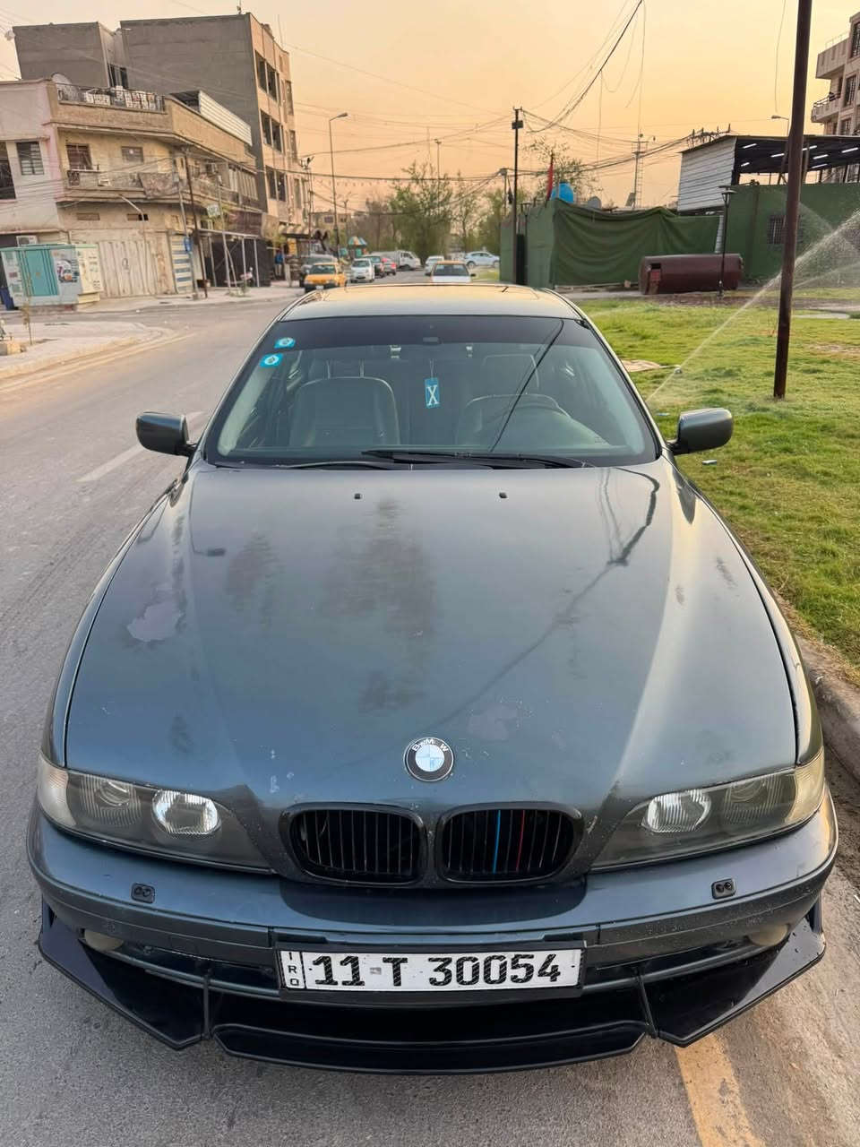 السلام عليكم اخوان BMW صقر موديل 1999
محرك كير تبريد زوج تايرات جدد كامره شاشه 

السياره يحتاجله ترتيبات بسيطه 

السعر 68 ورقه وبيه محال بسيط جدآ

مكاني بغداد الغدير 

رقم ***********
