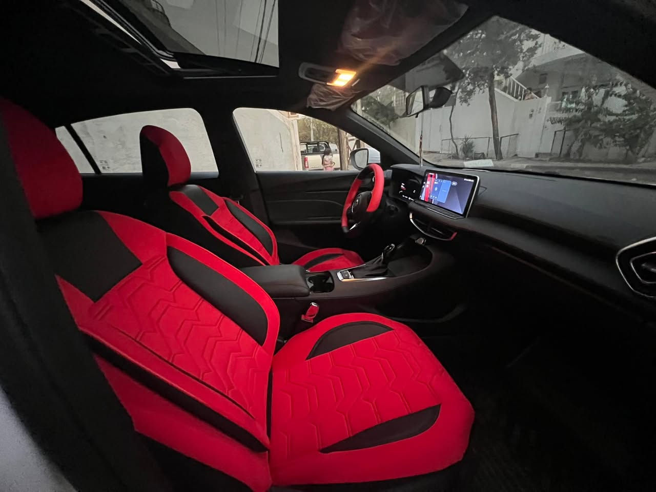 Mg gt 2025 
فول مواسەفات 
شاشە ئەکتیڤ 
بۆیاخ  تەنک 
1 چال لە دۆسەکەی هەیە 
10 km 
***********
