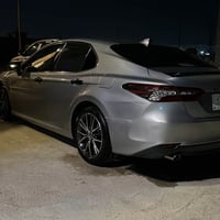 كامري للبيع هايبرد  2023XLE  سياره جديده ماشيه 74 كشنات ثنين كهربائي ك...