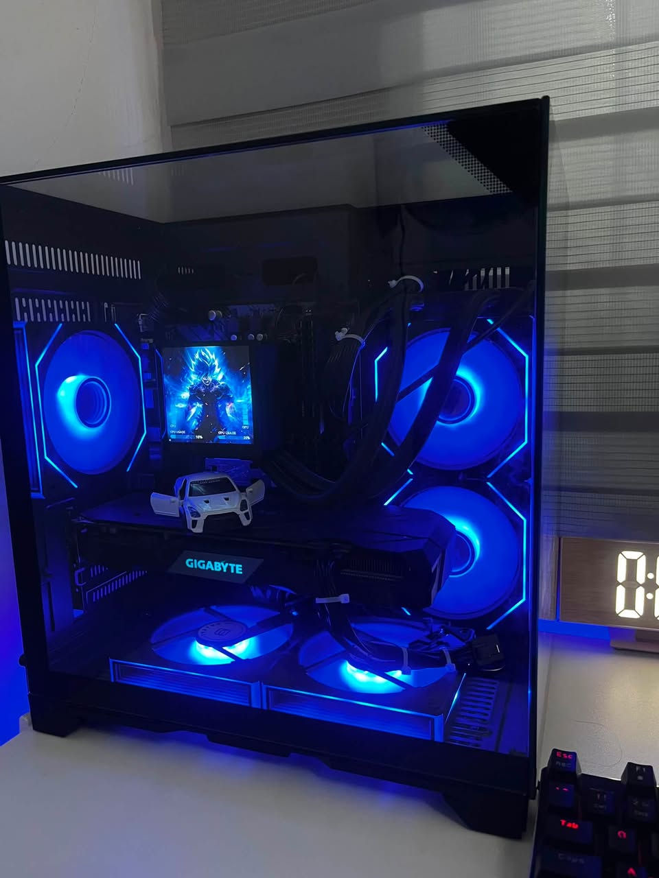 شاشا   msi.  180hz.   حجم 24
--------
i5  11400
RAM. 16  3200 كورسير
m.2. ssd 256
gtx 1660. 3fan + RGB + من كيكا بايت
winows 11
كيبورد : ريدراغون KB435L
ماوس : ريدراغون m771-2.  كاملة مكملة مكاني بغداد زعفرانية. السعر (800) وبيهة مجال.  ***********
