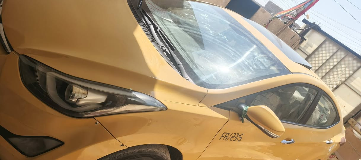 السلام عليكم عنتره للبيع موديل 15 خليجي بمحرك 1800 فول عدل بصمه رقم بغداد سعر 110 بيها*********** بها مجال
