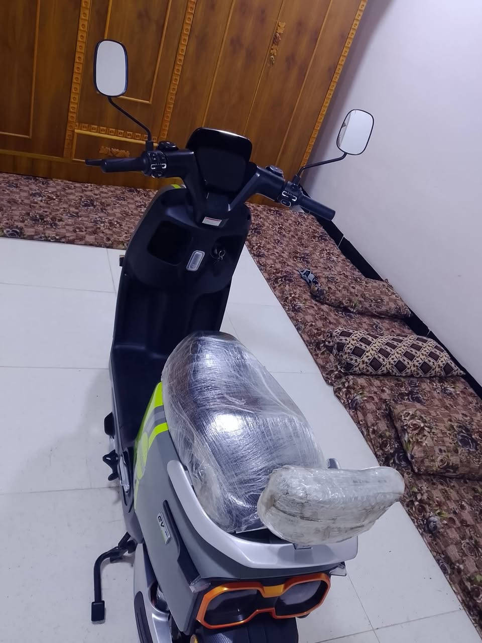 RAYAN⭐️
للبيع 
معروفه مواصفاته 
6بطاريات دبل 
ملف 1200حقيقي
سرعة 60
دبل سويج وبصمه 
وشاحنته الاصليه 
بطاريات نضاف 
رايدو ب 950وبي مجال للشاري
تواصل عل رقم ***********📞 
  ملاحظه المطور بعدو جديد ماشي
