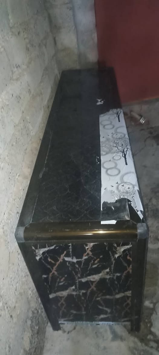 للبيع سعر خا***********
