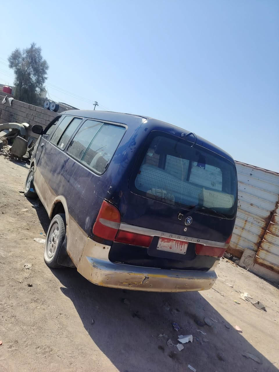 سلام عليكم، بريجو معلايه ابيع بدون تحويل سنويه عاج، بديها  صفاحي حلوه كهرباءئيات حداده المحرك تعبان فقط تشتغل ابيع كايمه، السعر ١٥ورقه العنوان بصره ابي الخصيب ***********،
