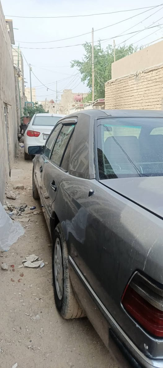 مرسيدس • مديل ٨٨ • رقم بغداد