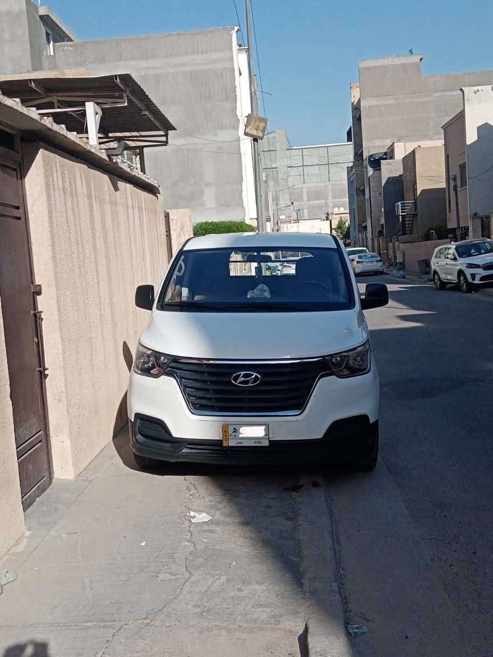 السلام عليكم
ستاريكس فان 2020 للبيع رقم بغداد حمل 
ماشية 146 كير ومكينة ممتاز جدا 
سيارة نظيفة و جاهزة للعمل 
السعر 180 ورقة وبيها مجال بسيط 
***********

