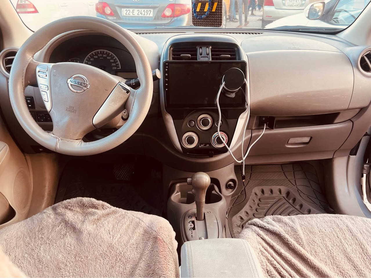 نیسان سەنی مۆدیل ٢٠١٨ 
یەک پارچەو نیوی بۆیاخە بی ناو گرتن 
دەرگای سایەقو نیو چاملخ
گیرو مەکینەو تەبریت بە شەرت 
سەنەوی تازەیە تا 2030
کۆبۆن بەنزینی هەیە 
(***********)
واتس ئاپ (***********) كركوك, العراق
