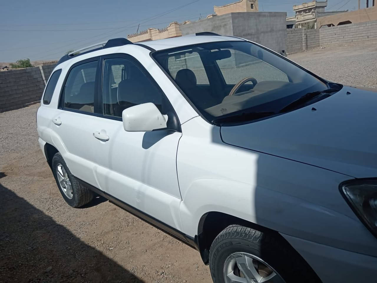 السلام عليكم كيا سبورتج موديل 2010 رقم سليمانيه بسمي خليجي محرك 2000 ما مفتوح بيها بنيد وجاملغ صبغ بدون دواخل  السعر 103وبيها مجال  يرهم مراوس حسب القناعه مكاني الشرقاط شاطي الجدر للاستفسار ***********
