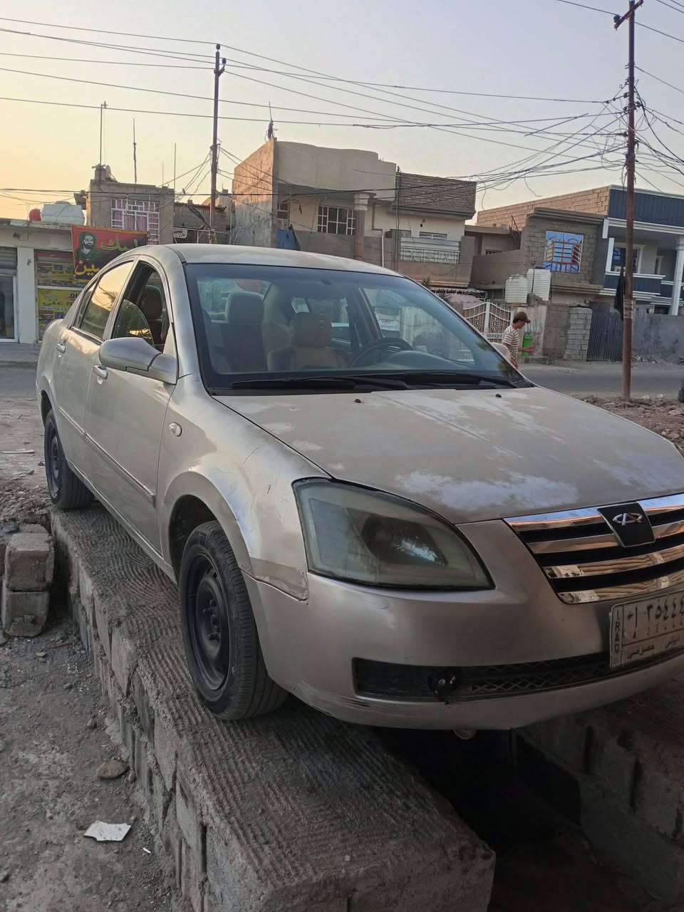 السلام عليكم للبيع شيري A5 موديل 13 كير عادي مكينة 1500 تبريد شغال ممتاز رقم ديالى سنوية نافذة السعر 30 وبيها مجال مكانها ديالى بعقوبة ***********
