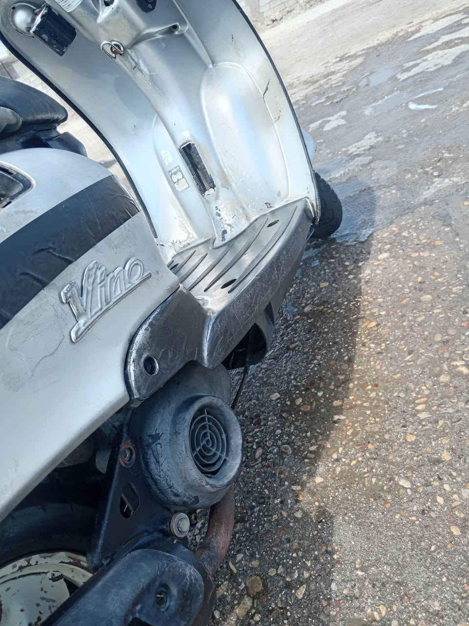 السلام عليكم دراجه مصريه شغاله من لطول لطول سلف  نكره هندر لايت هورن كرهبيات كله شغاله.. الدراجه خرسه ماتنسمع شلعه نعمه من الله اترايك وين ماتريد روح المكان سوك الشيوخ طريق الكرمه السعر 250 ولشراي بخدمته  الرقم ***********

